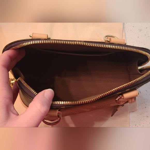 Louis Vuitton Bb Bag - Picture 4 of 9